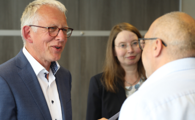 Dr. Manfred Grieger würdigt die Arbeit der Patientenbegleiter